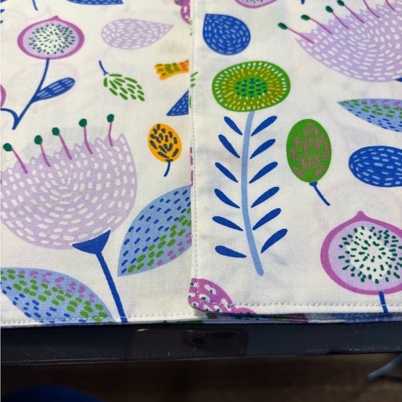 FLORAL TABLE RUNNER - Picture 4 of 4